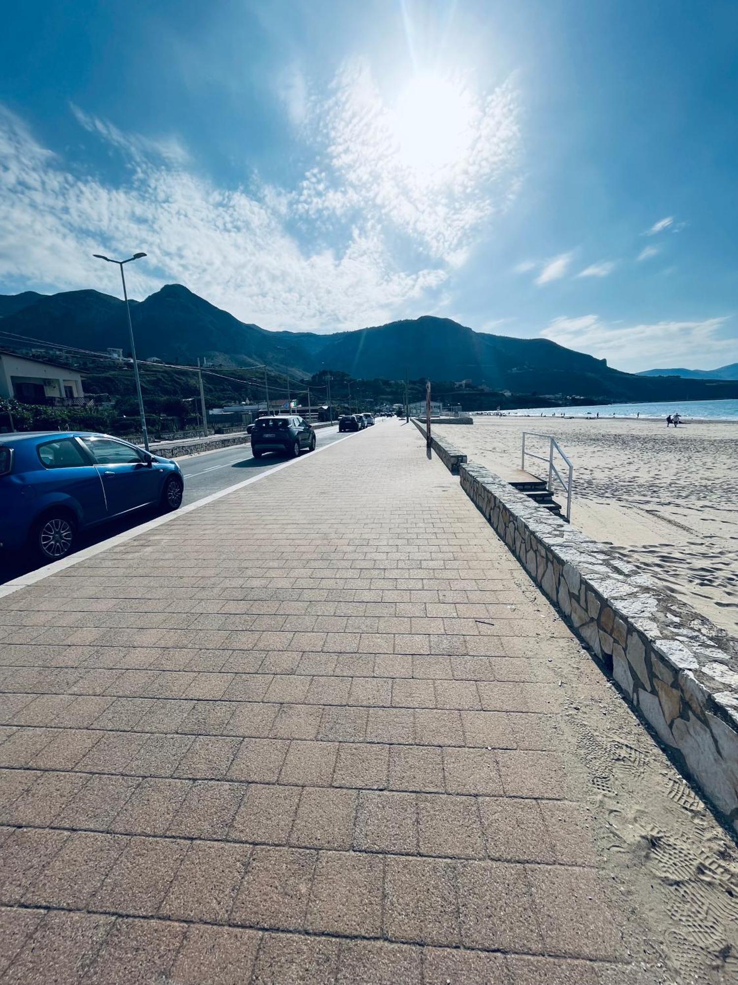 Casa Sulla Spiaggia Castellammare del Golfo Exterior photo